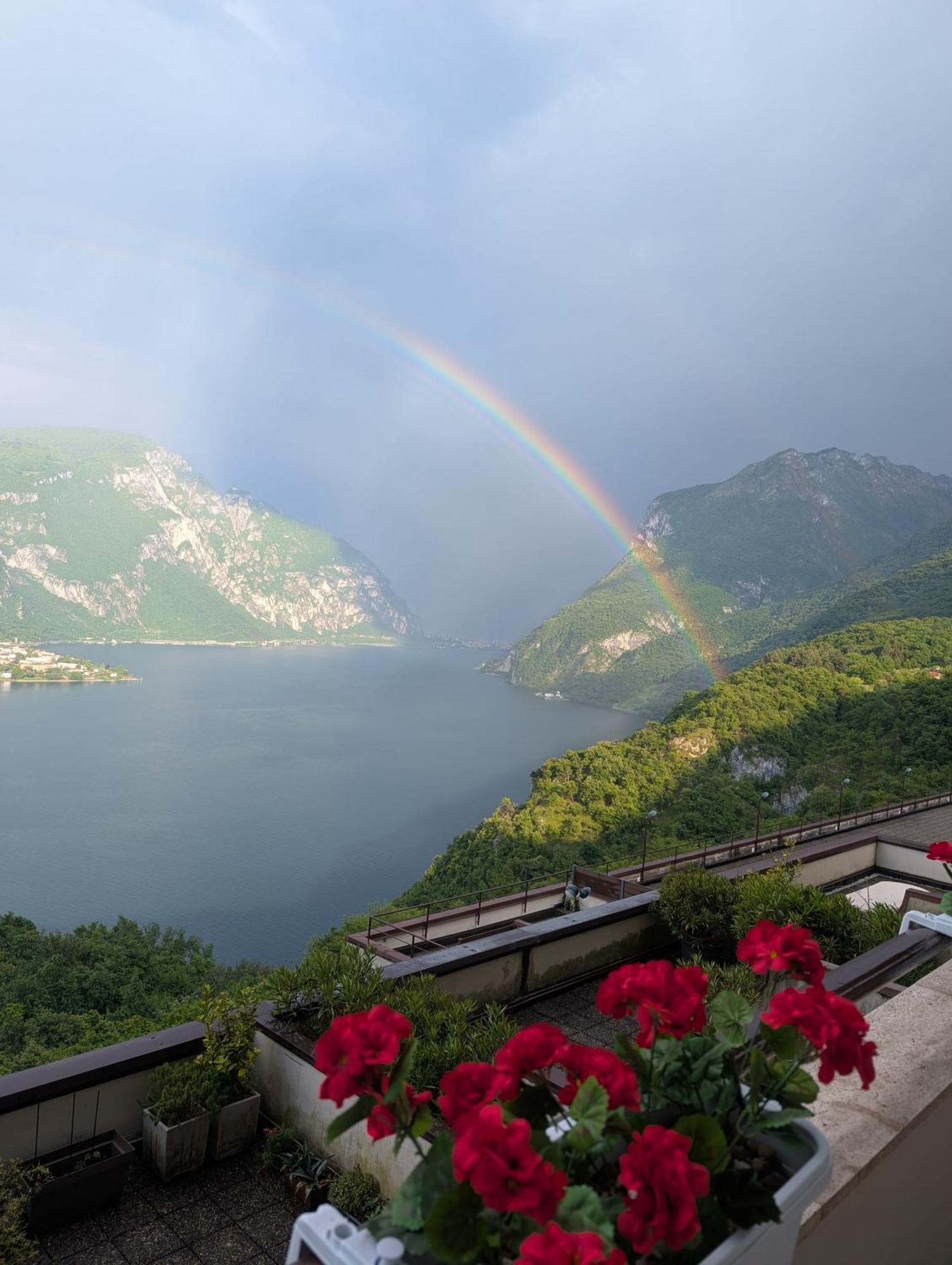 Angolo Paradiso - Lago Di Como Valbrona Exterior photo
